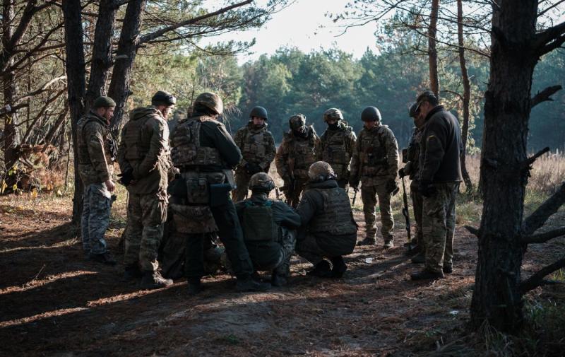 Сотні артилерійських систем, танків та багато іншого. У Національній гвардії озвучили втрати Росії за жовтень.